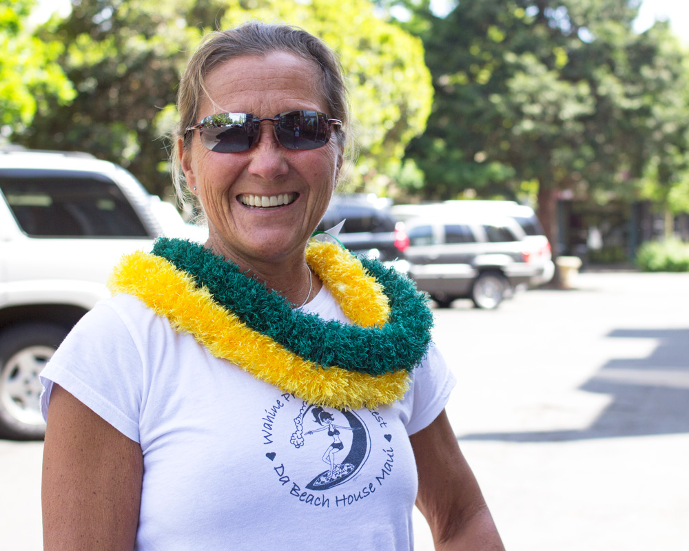 People of Downtown Eugene — Duck Leis